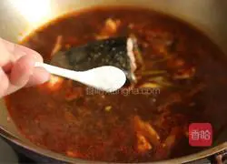 Illustration of how to make Sichuan style boiled fish 8