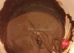 Illustration of how to make rice cooker chocolate cake 7