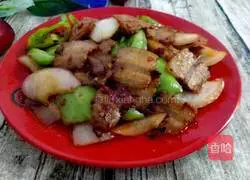 Illustration of how to cook twice-cooked pork with green pepper 9