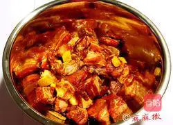 Illustration of how to make steamed pork ribs and lotus root 3