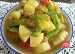 Illustration of the vegetarian version of Di San Xian 6