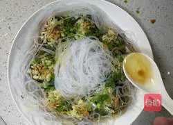 Illustration of how to make steamed abalone with vermicelli 7