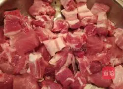 Illustration of how to make sweet and sour pork ribs 1