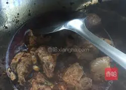 Illustration of how to make homemade spicy hotpot 4