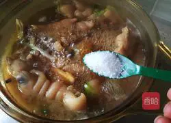 Illustration of roasted pig's trotters 9