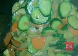 Illustrations on how to make the new three delicacies 21