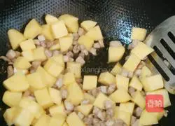 Illustration of the simple version of borscht soup 7