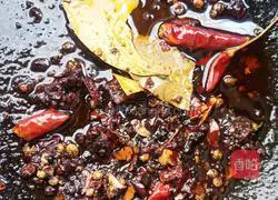 Illustration of how to make red oil Malatang 8