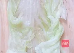 Illustration of how to make cabbage and pork rolls 9