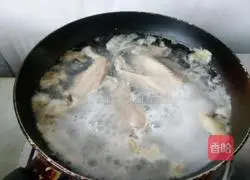 Illustration of how to make salted duck wings 4