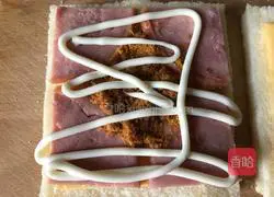 Illustration of how to make ham and cheese toast 6