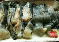 Illustration of braised sea cucumber grouper 1