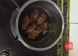 Illustration of how to make imperial concubine chicken wings 4