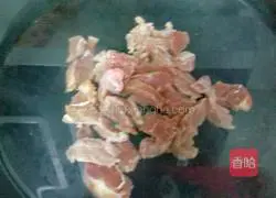 Illustration of how to make fragrant borscht soup 2