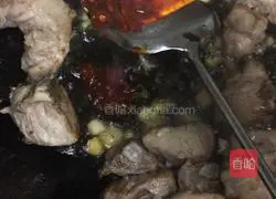 Illustration of home-style braised pork ribs 3