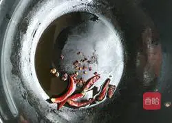 Illustration of how to make potato and beef stew 4