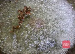 Illustration of how to make boiled shrimp 3