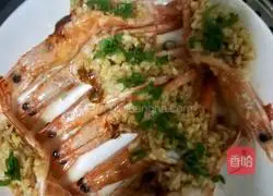 Illustration of how to make garlic shrimp 2