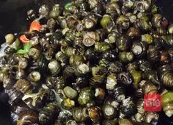 Illustration of how to stir-fry snails 5