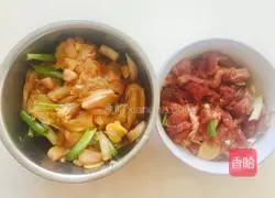 Illustration of how to make fried crispy pork 3