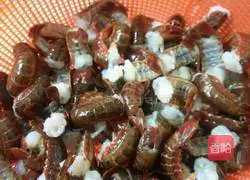 Illustration of how to make flavored lobster tail 6