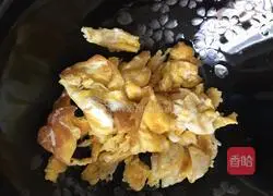 Seafood Fried Noodles Recipe Illustration 9