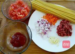 Illustration of how to make spaghetti with beef tomato sauce 1