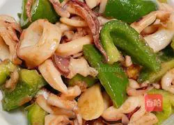 Illustration of how to make fried squid with green pepper 9