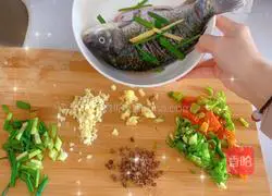 Braised crucian carp recipe 2
