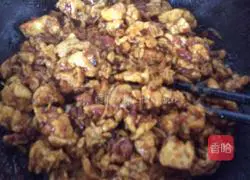 Illustration of how to make egg fried sauce 10