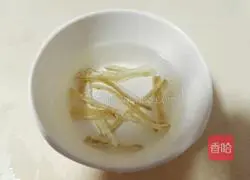 Illustration of how to make abalone fish maw soup 11