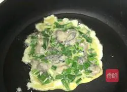 Oyster Omelette Recipe Illustration 6