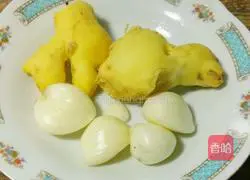 Illustration of how to make oil-free sweet and sour pork ribs 2