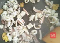 How to stir-fry squid Illustration 7