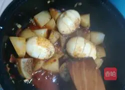Illustration of how to make stir-fried tiger skin eggs and potatoes with bean paste 13