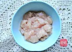 Chicken Breast Toast Salad Recipe Illustration 2