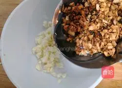 Illustration 9 of how to make wolfberry garlic steamed loofah 