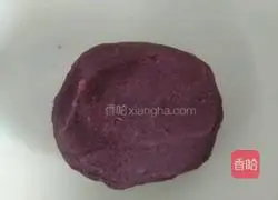 Illustration of how to make purple sweet potato cake 1