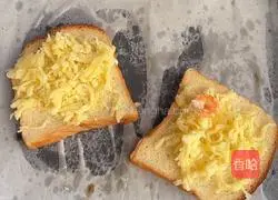 Illustration of how to make shrimp toast and cheese 5