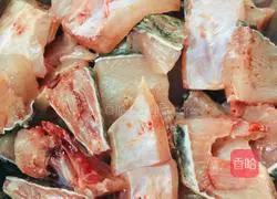 How to make sweet and sour fish cubes 1