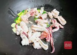 Illustration of how to make fried squid with cucumber 10