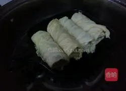 Illustration of how to make steamed cabbage rolls 10
