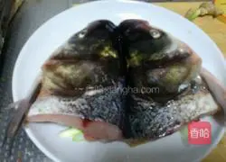 Illustration of the authentic way to make fish head with chopped pepper 14