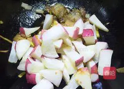 Illustration of how to make pork belly stewed with radish 9