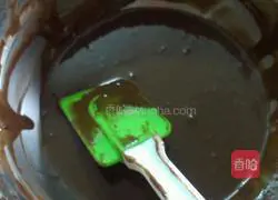 Chocolate Cream Cake Roll Recipe Illustration 4 