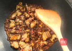 Illustration of how to cook duck with green beans 3