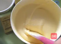 Illustration of how to make light cream cake 5
