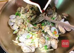 Illustration of how to make spicy fried clams 11