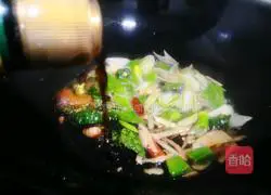 Illustration of how to make stir-fried fish fillets 7