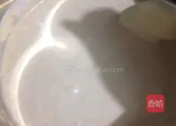 Illustration of how to make caramel mousse 5